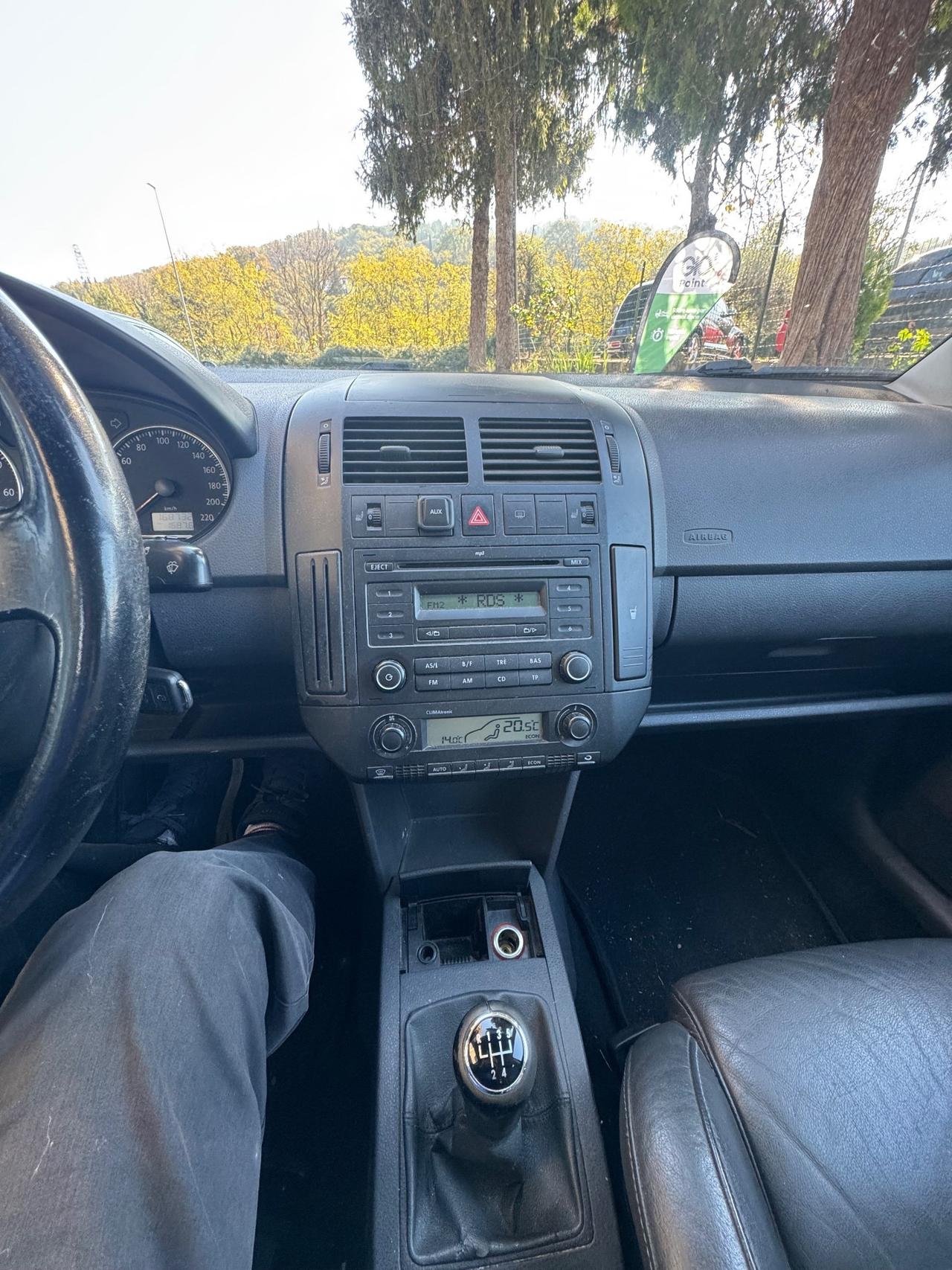 Volkswagen Polo 1.4/80CV 16V 5p. aut. Comfortline