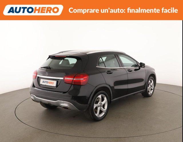 MERCEDES-BENZ GLA 200 d Automatic Sport