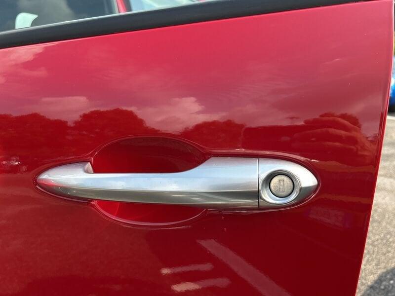 Lancia Ypsilon NUOVA My23 1.0 Firefly 70 CvStart&Stop Hybrid Gold