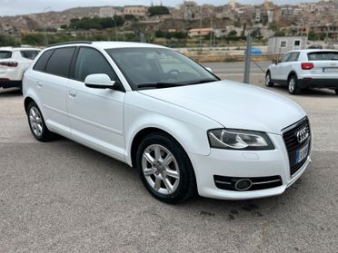 Audi A3 SPB 2.0 TDI 140cv S tronic Attraction