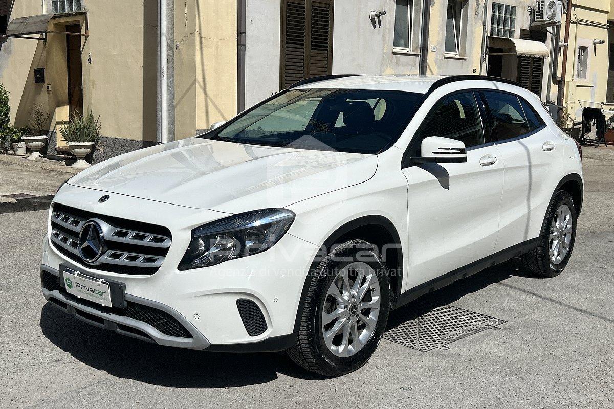 MERCEDES GLA 180 d Automatic Business