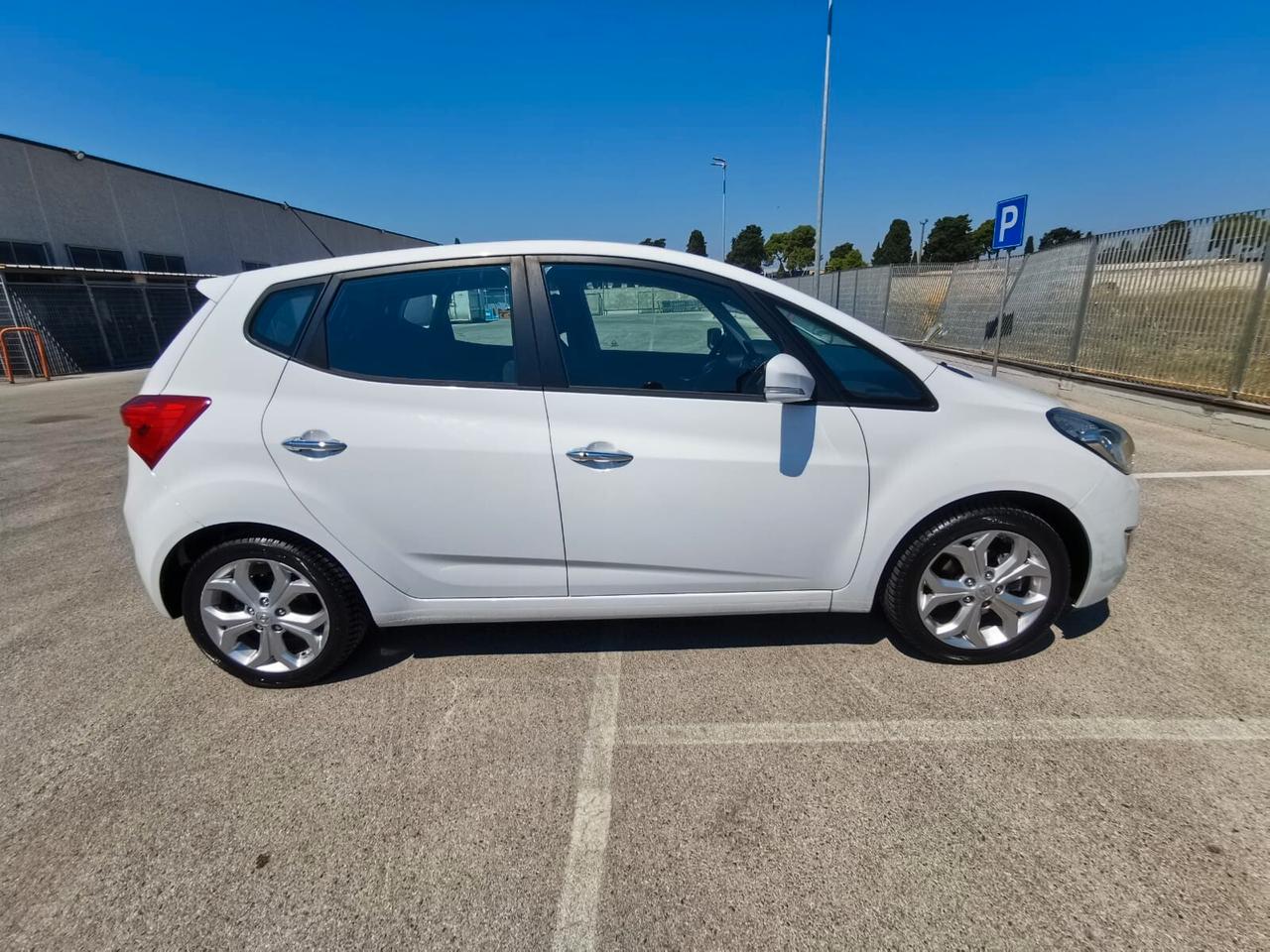 Hyundai iX20 1.6 125 CV Style NEOPATENTATI