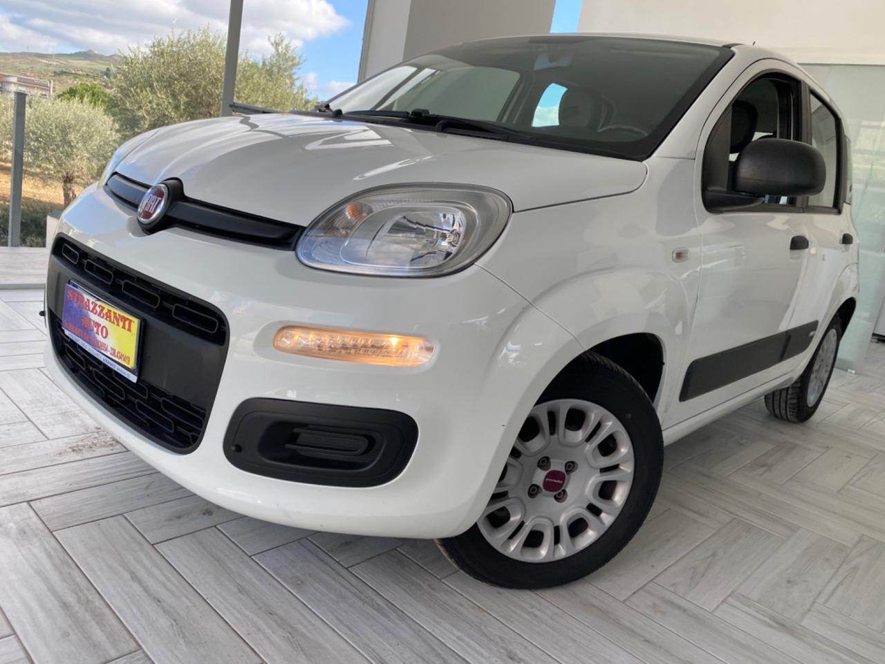 Fiat Panda 1.2 69cv LOUNGE DA VETRINA2017