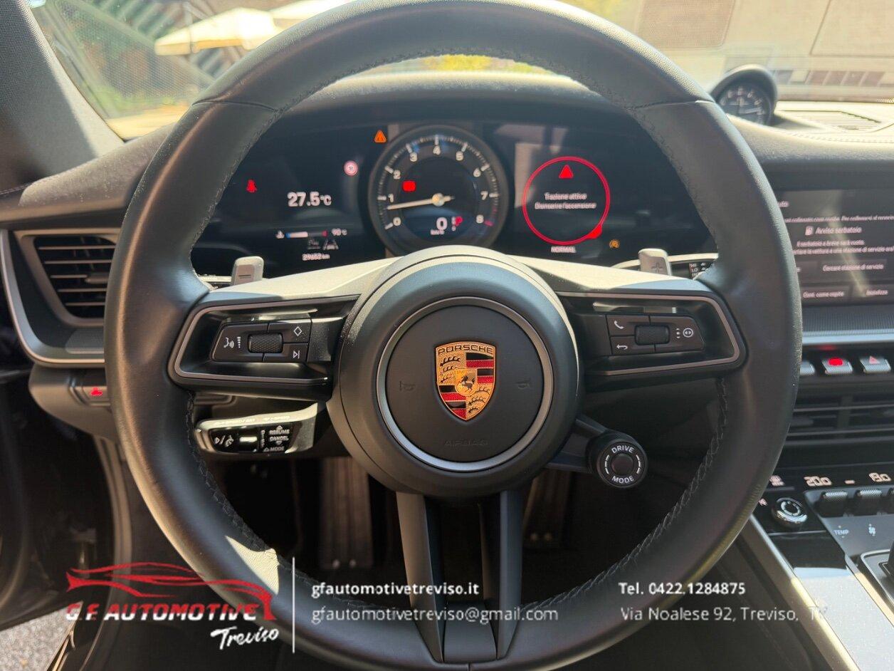 Porsche 911 Coupe 3.0 Carrera 4S auto