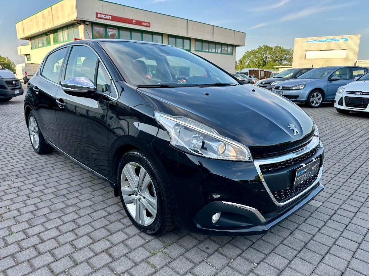 PEUGEOT - 208 - BlueHDi 100 S&S 5p. Allure Navi Pack