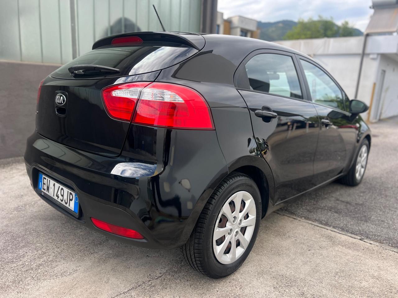 Kia Rio 1.2 benzina - adatta anche a neopatentati