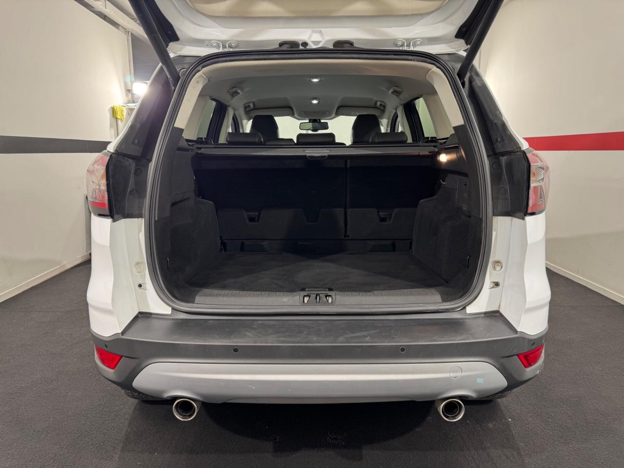 Ford Kuga 1.5 TDCI 120 CV S&S 2WD Powershift Titanium