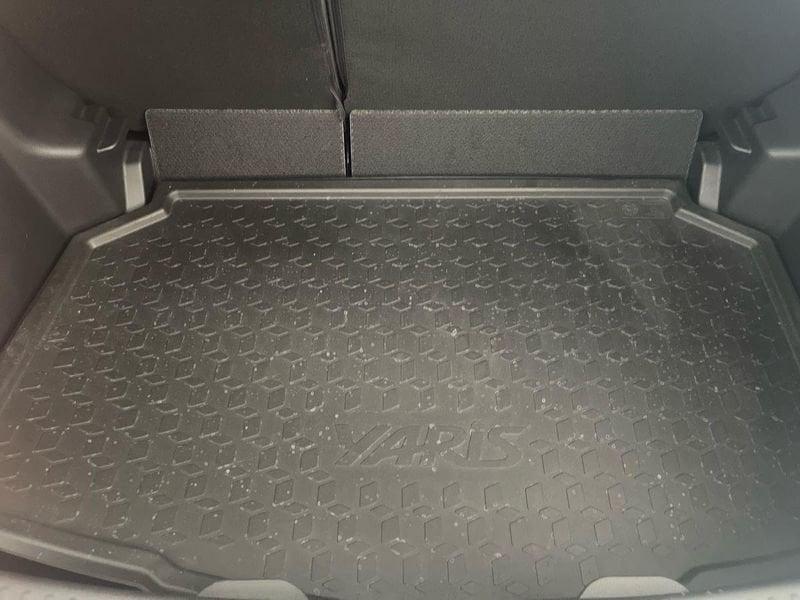 Toyota Yaris Yaris 1.5h Trend