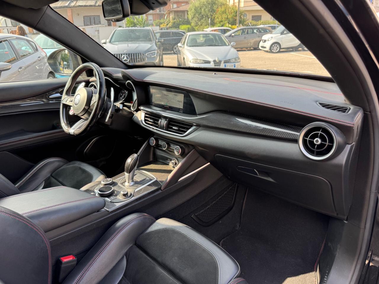 Alfa Romeo Stelvio 2.9 Bi-Turbo V6 510 CV AT8 Quadrifoglio