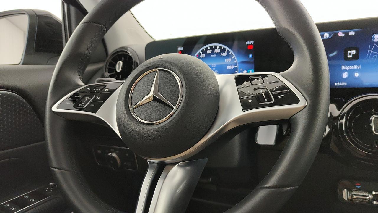 Mercedes-Benz GLA-H247 2023 - GLA 180 d Progressive Advanced auto