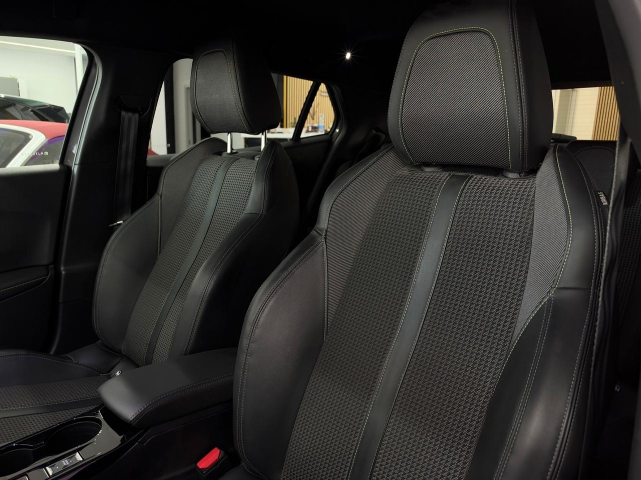 Peugeot 3008 BlueHDi 130cv EAT8 GT Iper Full