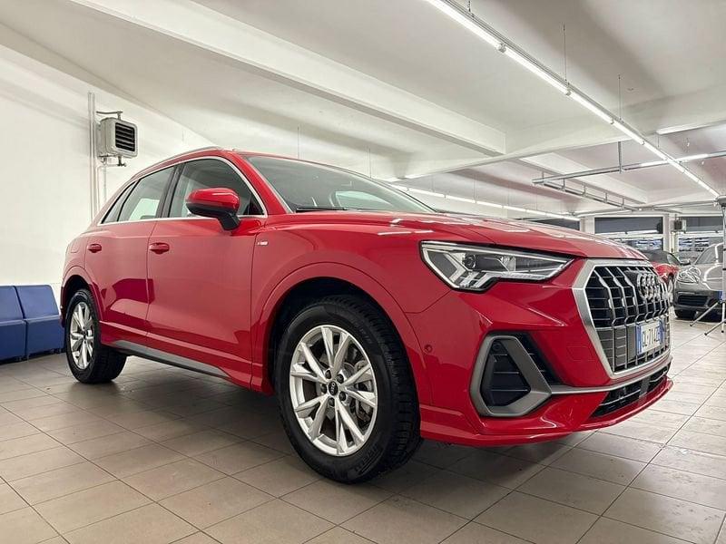 Audi Q3 45TFSI eS tronic anche a304€