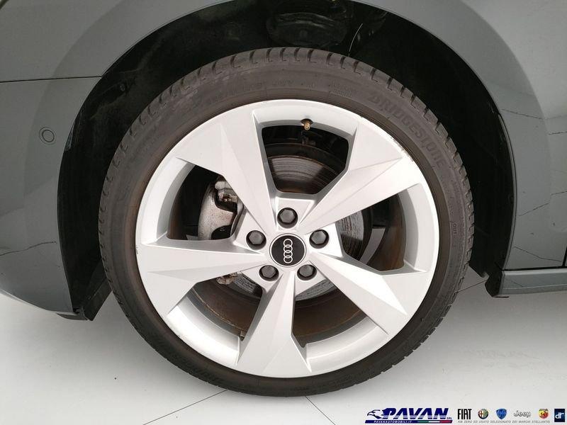 Audi A3 1.5 SPB 35 TFSI MHEV S-tronic Business Advanced