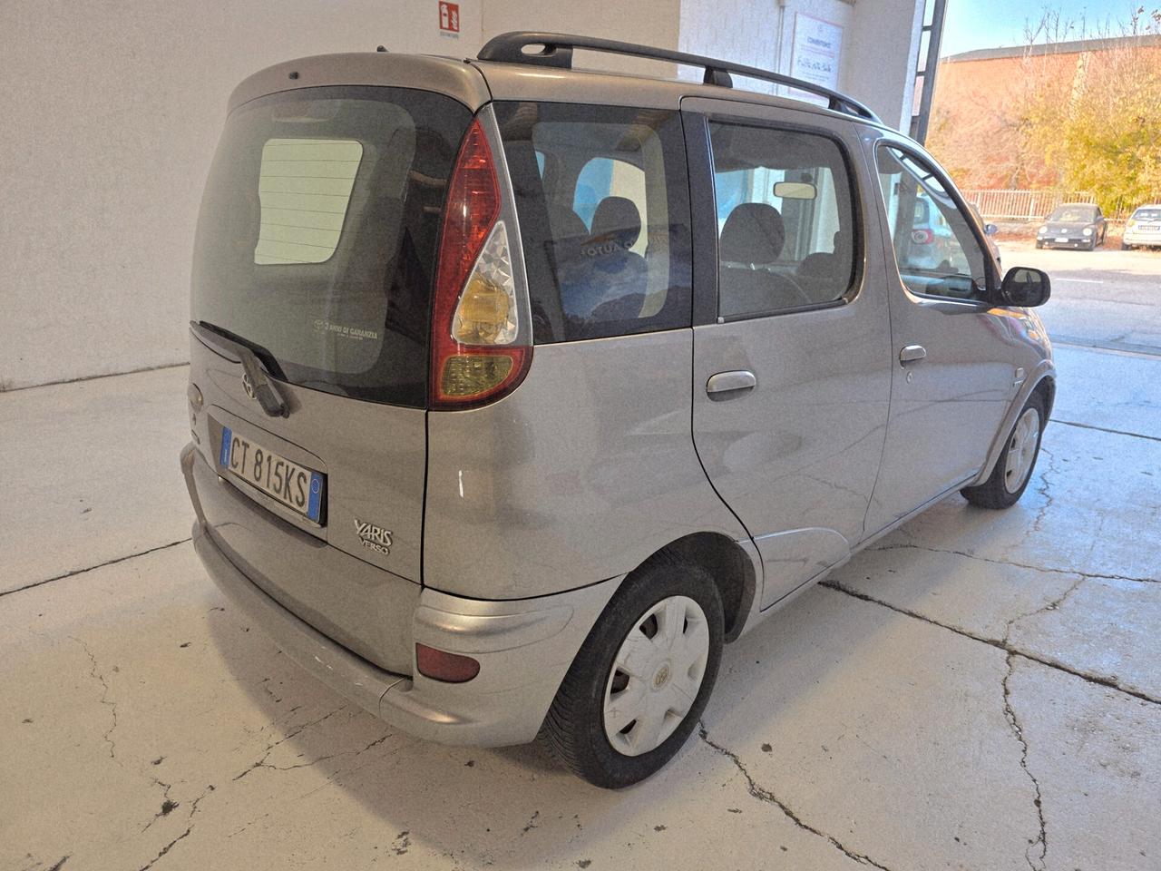 Toyota Yaris verso 1.3i 16V cat 5 porte Verso