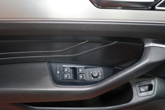 VOLKSWAGEN Passat Variant 2.0 TDI SCR EVO DSG Executive Certificata