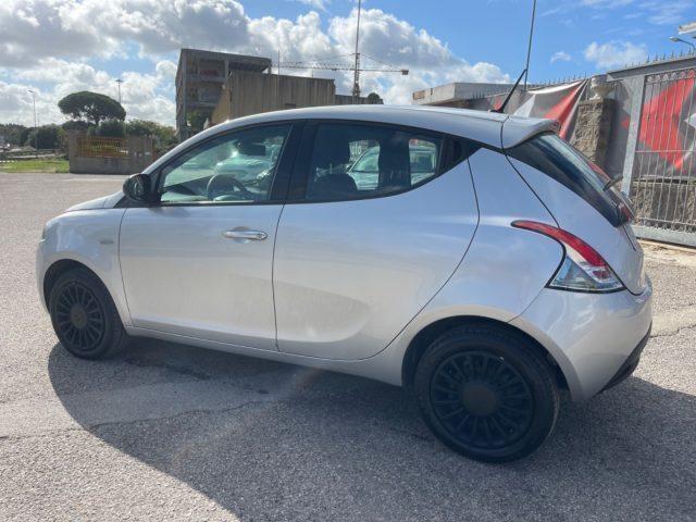 LANCIA Ypsilon 1.0 5 porte