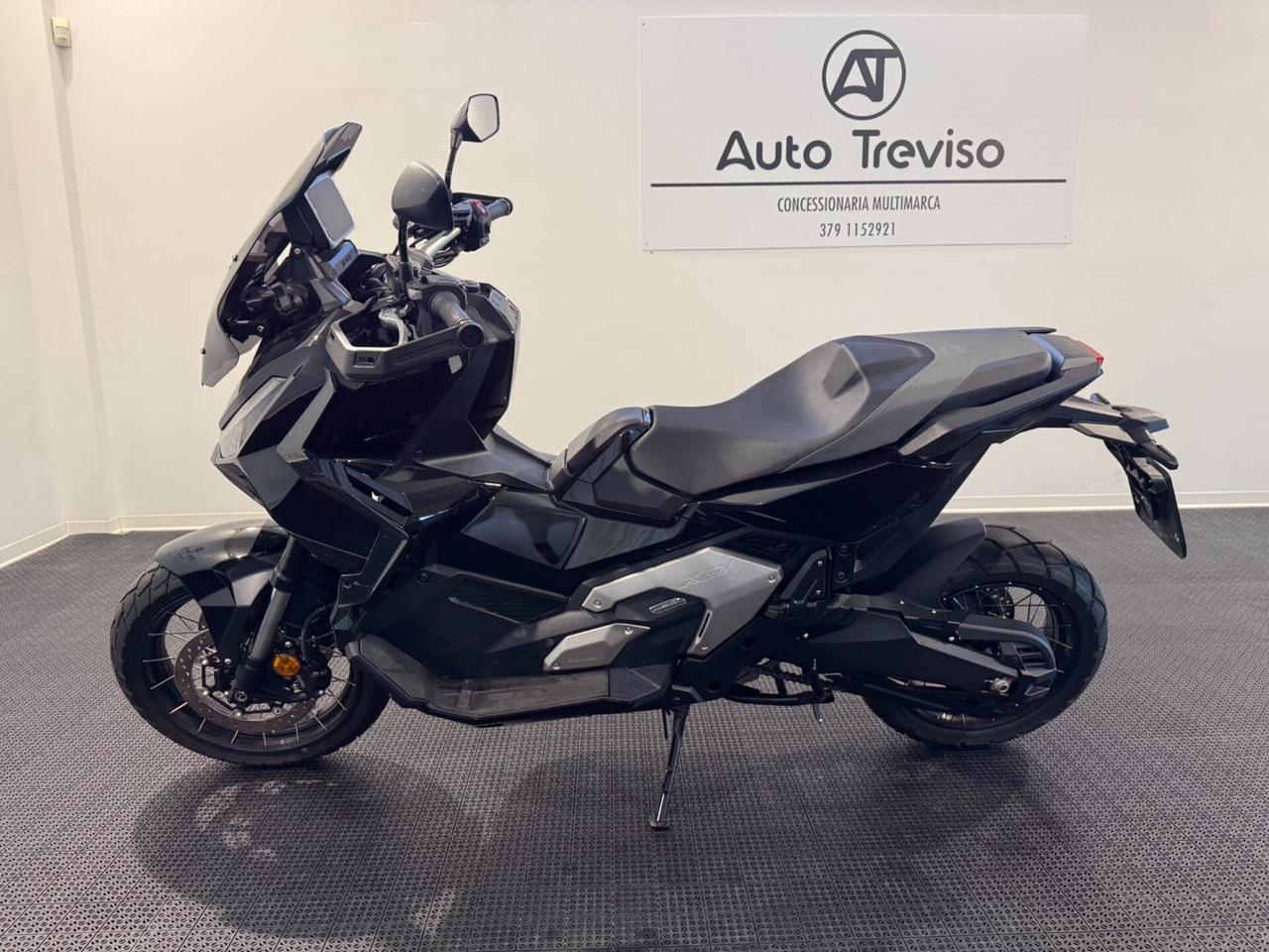 Honda X-ADV ADV 750 Graphite Black