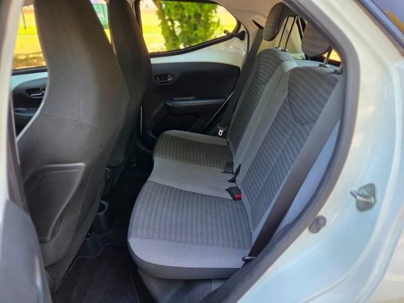 Toyota Aygo 2ª serie Connect 1.0 VVT-i 72 CV 5 porte x-play MMT