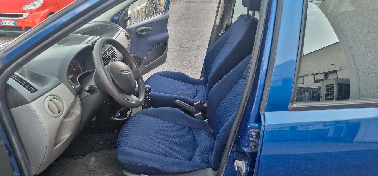 Fiat Punto 1.2i 16V cat 5 porte ELX