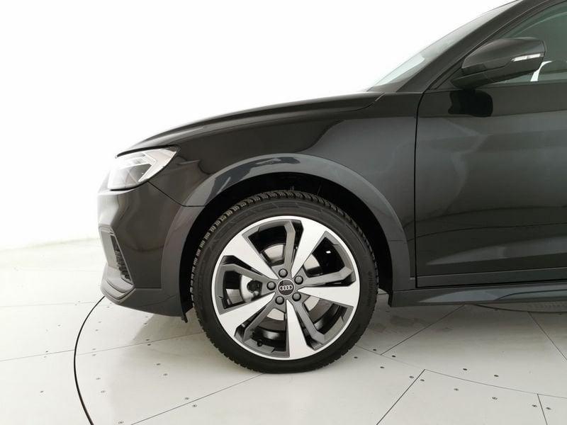 Audi A1 allstreet 30 1.0 tfsi Identity Contrast 110cv s tronic