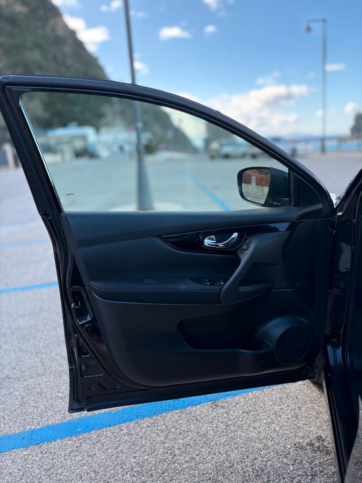 Nissan Qashqai 1.5 dCi 115 CV Business Black Friday