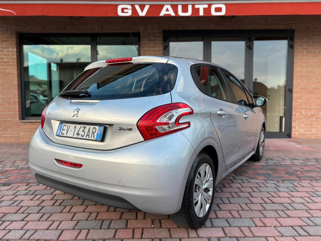 Peugeot 208 1.2 5 porte