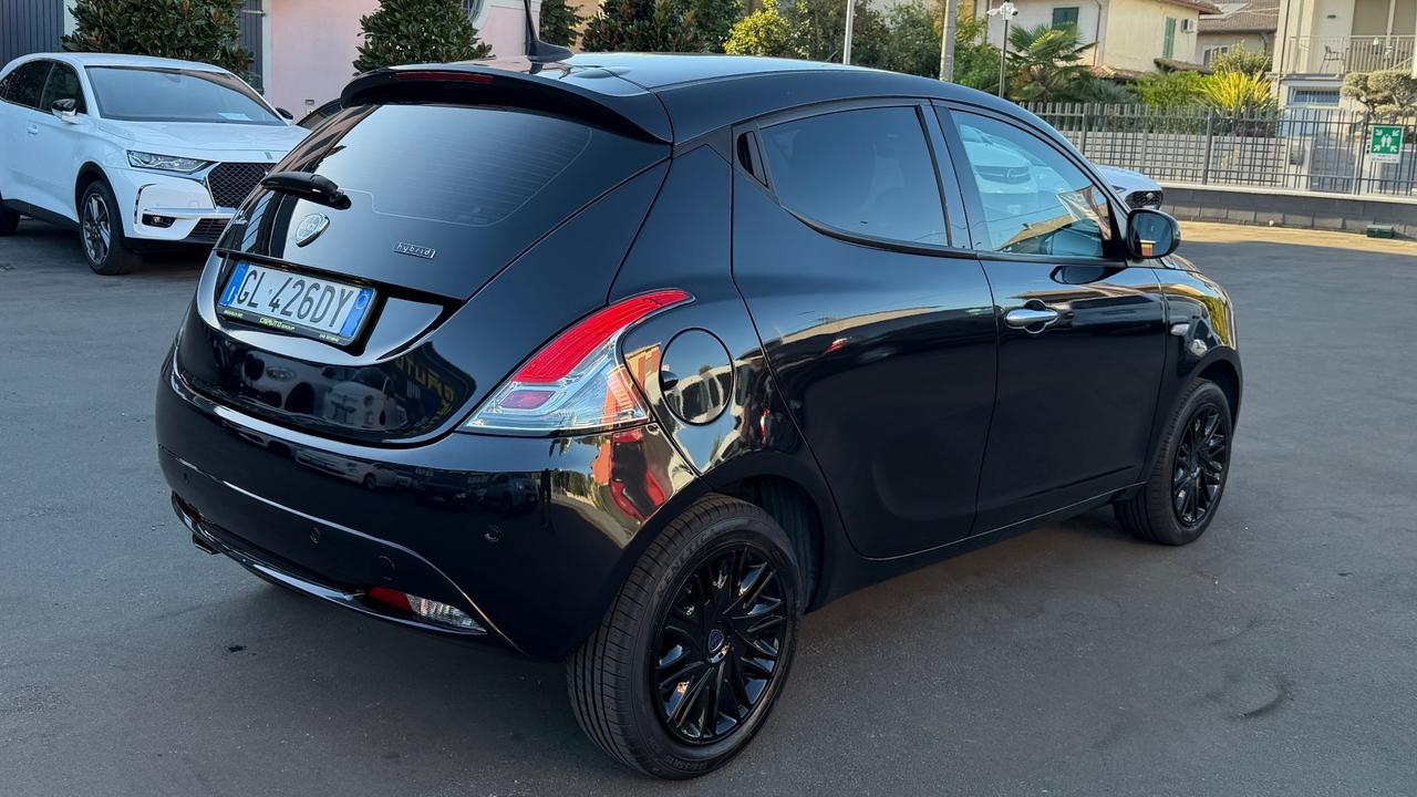 LANCIA 1.0 FIREFLY HYBRID 5P 69CV - NEOPATENTATI