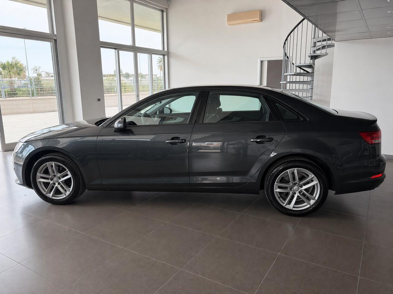 Audi A4 2.0 TDI 150 CV S tronic Business