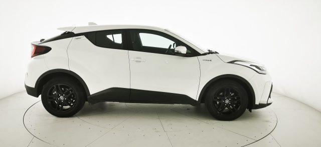 TOYOTA C-HR 1.8 Hybrid E-CVT Business