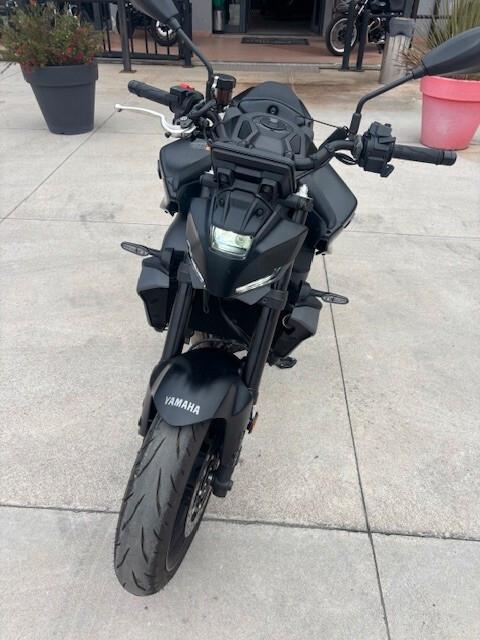 Yamaha MT-09 - 2025