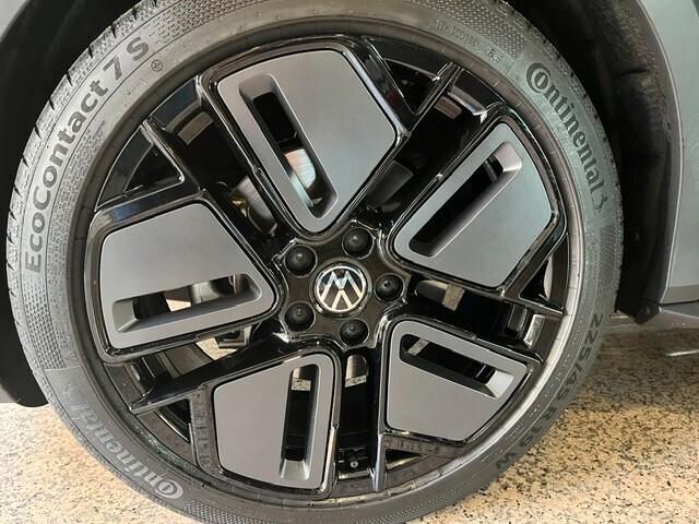 Volkswagen T-Roc 1.5 eTSI ACT 150 CV DSG R-Line