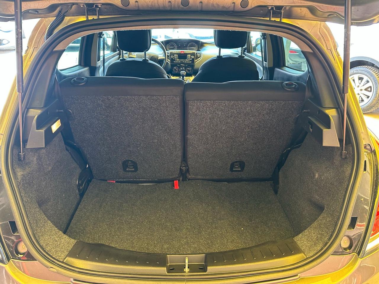 Lancia Ypsilon 1.0cc benzina/hybrid 12 mesi garanzia-2021