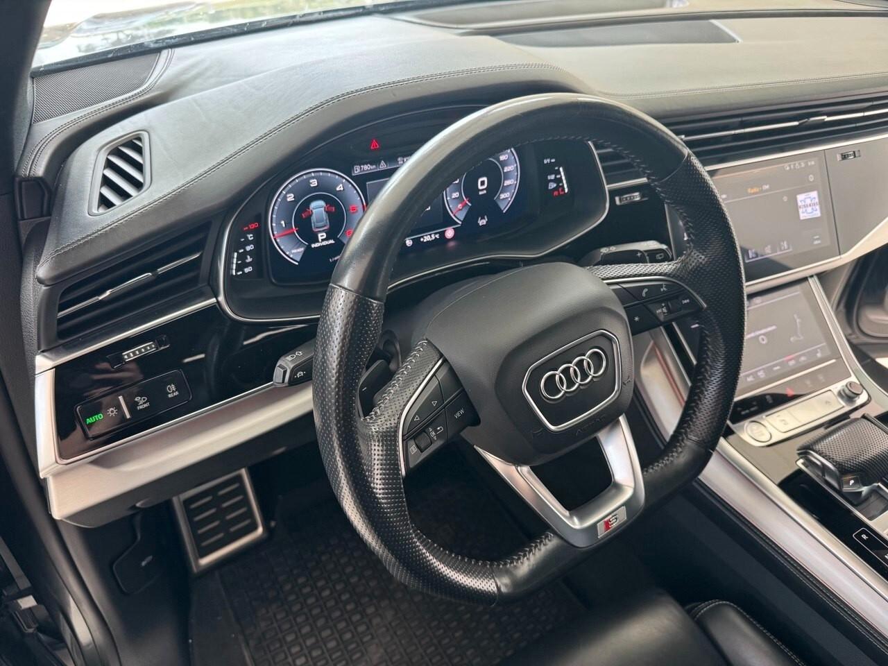 Audi Q8 50 TDI 286 CV quattro tiptronic Sport