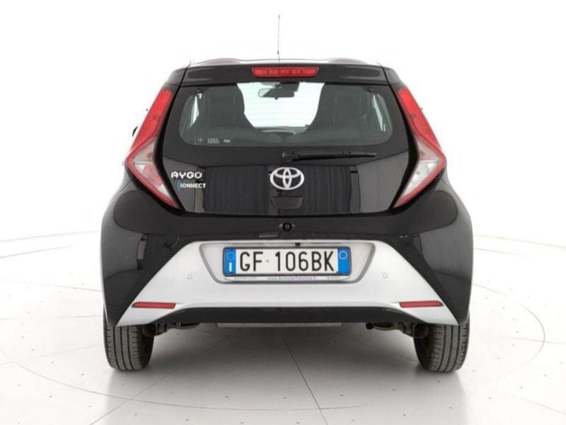 Toyota Aygo 5p 1.0 x-play 72cv