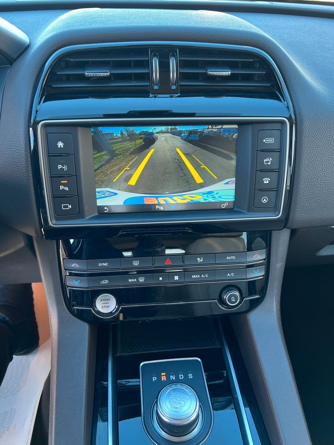 Jaguar F-Pace 2.0 D 240 CV AWD aut. Prestige