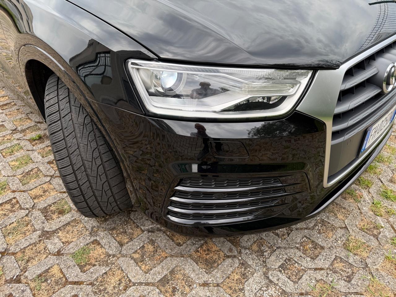 Audi Q3 2.0 TDI 120 CV S tronic Panorama*Cerchi*Led*Pec