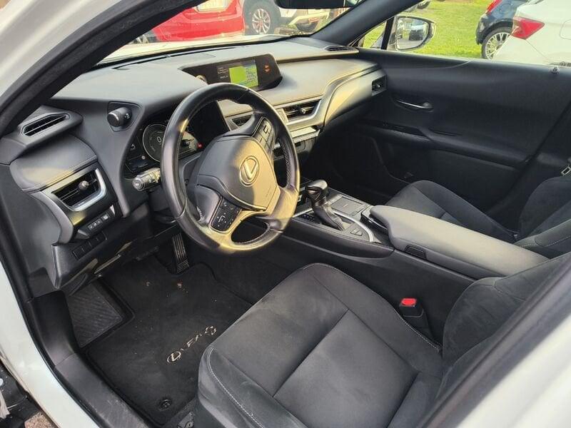 Lexus UX 250 H Hybrid 2 wd