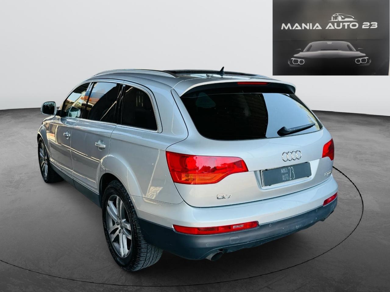 Audi Q7 3.0 V6 TDI quattro S tronic *TETTO PANORAMA*7 POSTI*