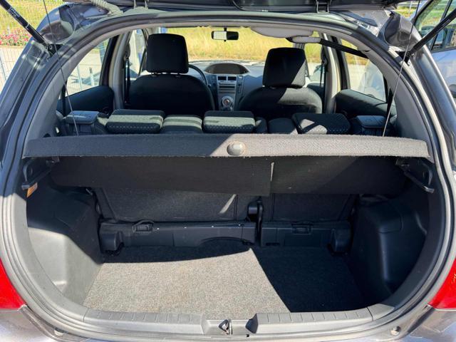 TOYOTA Yaris 1.3 5 porte Sol