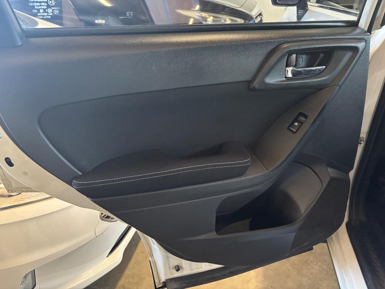 Subaru Forester 2.0D |BIANCO PERLA GANCIO TRAINO