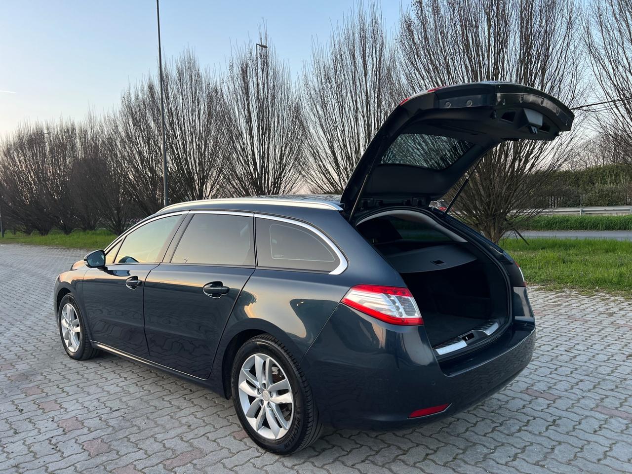 Peugeot 508 1.6 e-HDi 112CV cambio robotizzato S&S SW Ciel Active