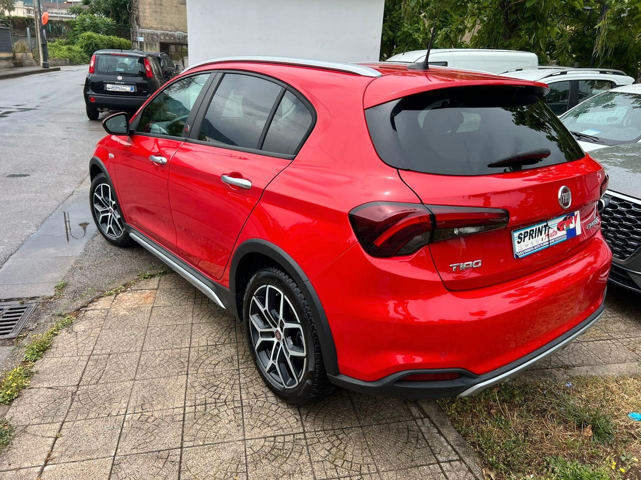 Fiat Tipo 1.6 Mjt S&S 5 porte Cross RED EDITION