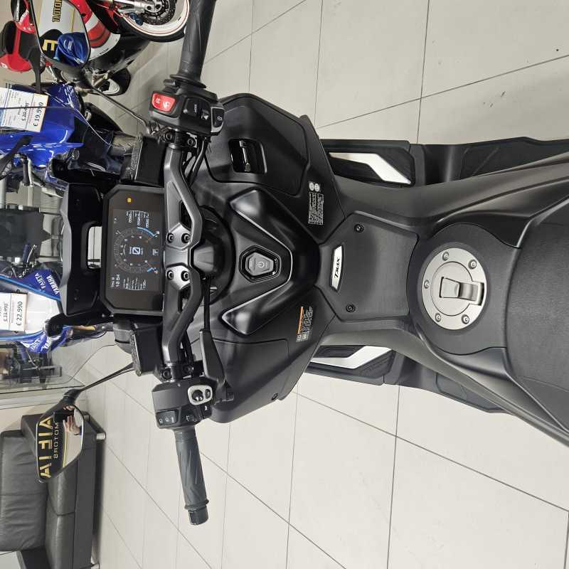 Yamaha T-Max 560 - 2024