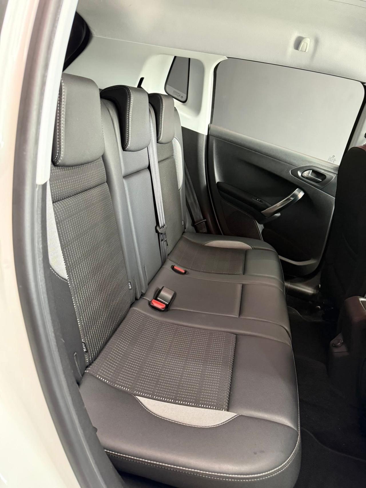 Peugeot 2008 BlueHDi 120 CV Crossway 2017