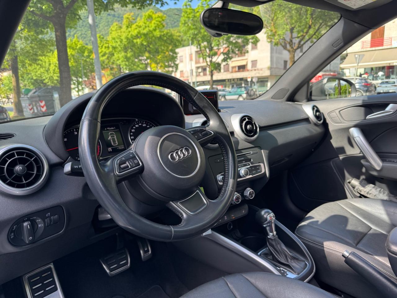 Audi A1 SPB 1.4 TDI S tronic Admired S LINE - TETTO APRIBILE - CAMBIO AUTOMATICO - SENSORI ANTERIORI E POSTERIORI - SEDILI IN PELLE