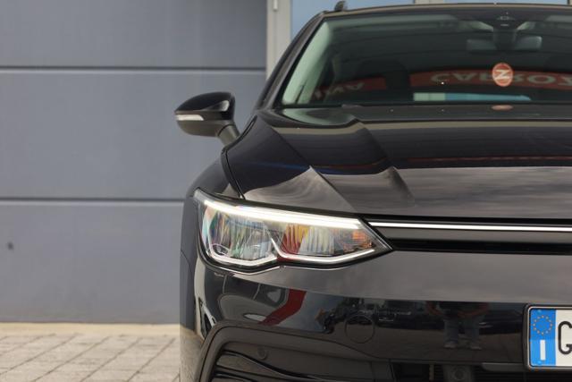 VOLKSWAGEN Golf Variant 1.0 eTSI EVO DSG Life