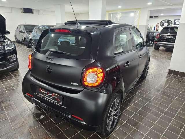 smart forFour BRABUS EXCLUSIVE JBL 0.9 BENZ 109CV TWINAMIC