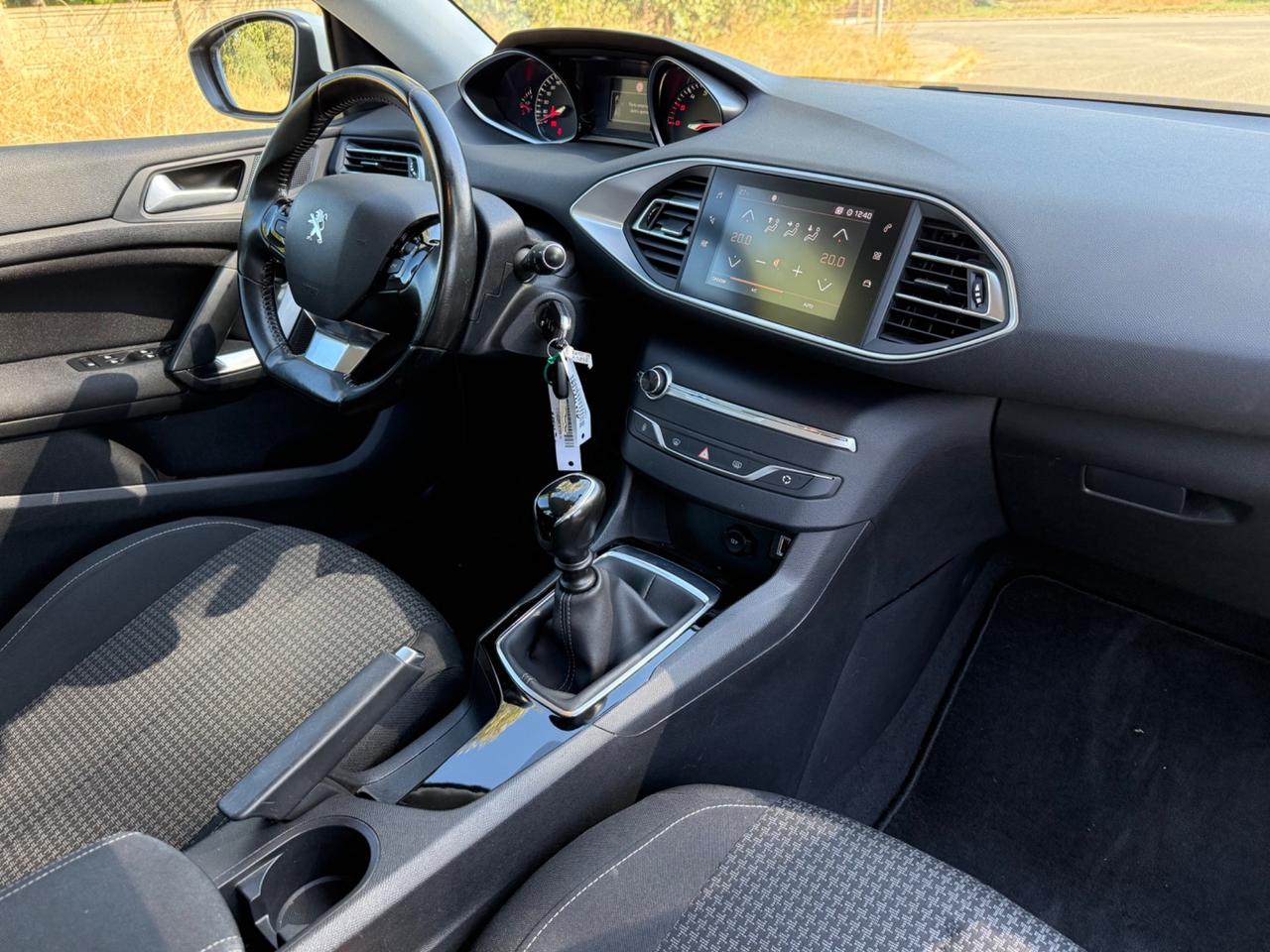 Peugeot 308 BlueHDi 130 S&S Business