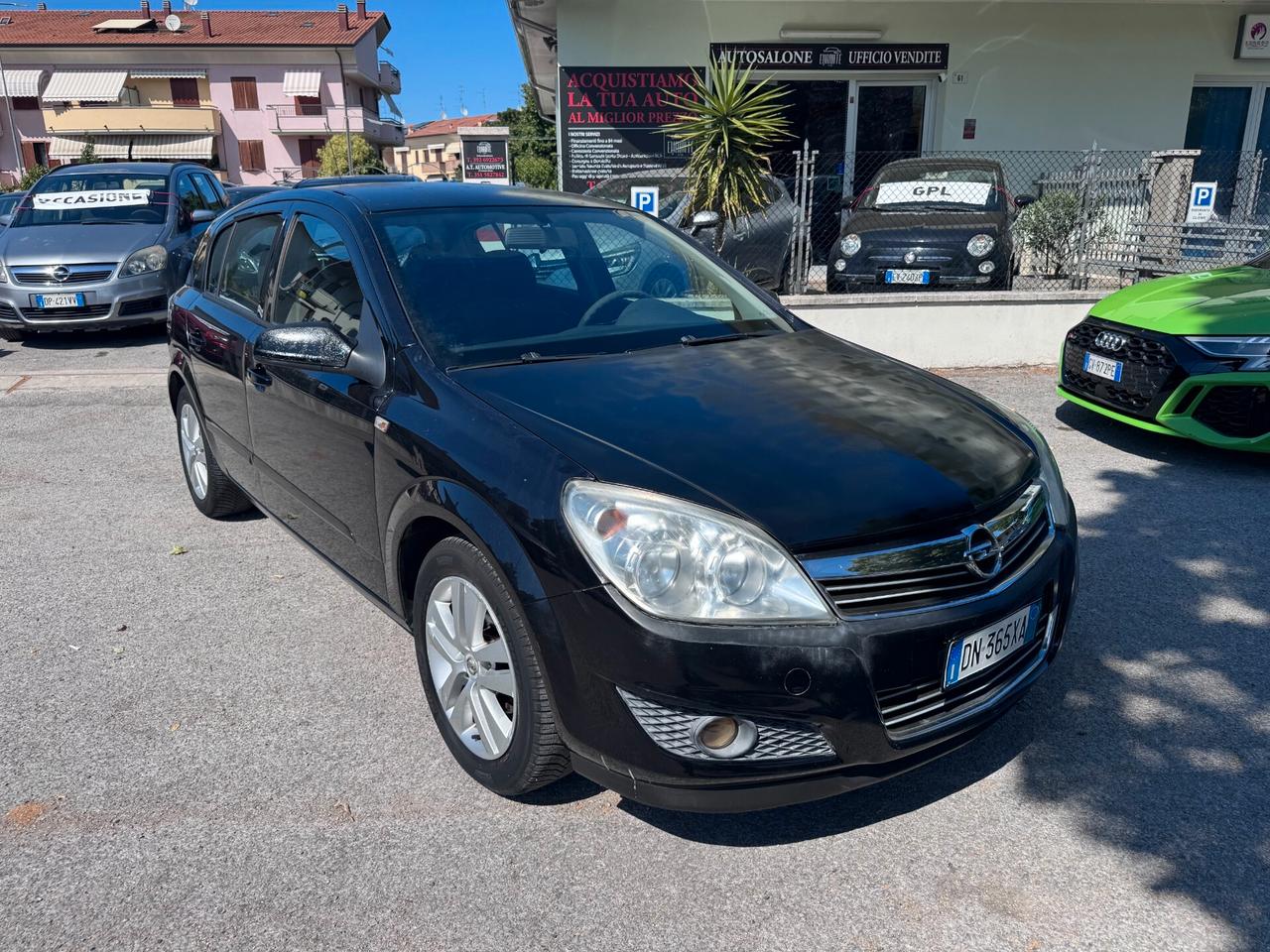 Opel Astra 1.4 16V Twinport 5 porte Enjoy