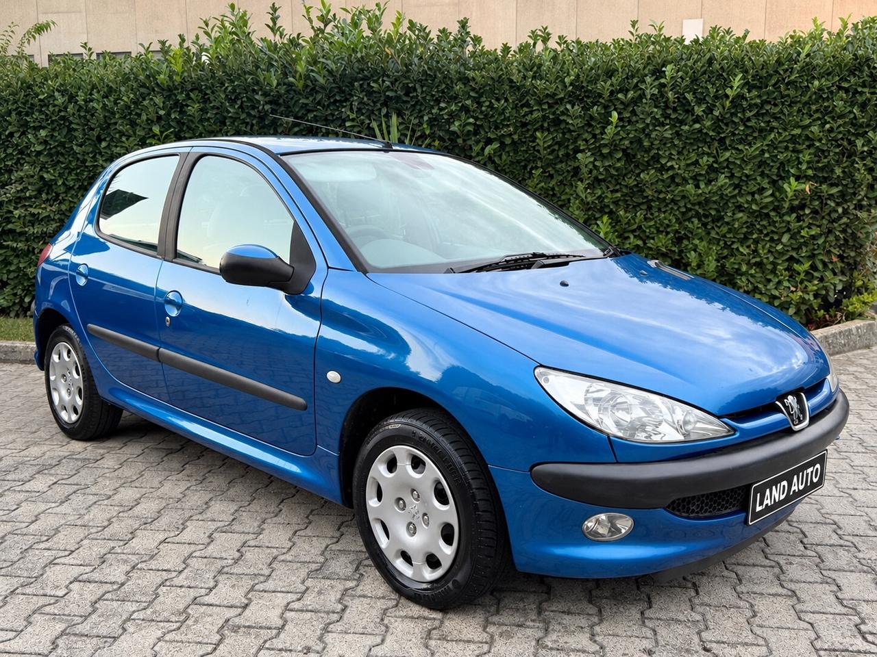 Peugeot 206 1.1 BENZINA 60CV NEOPATENTATI